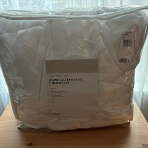 Queen duvet filler down alternative